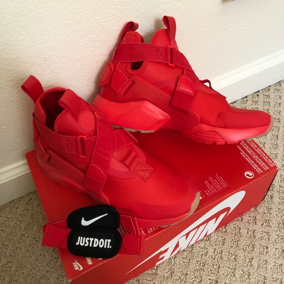 ✔️New✔️ NIKE red Air Huarache City ~ various - Picture 3 of 6